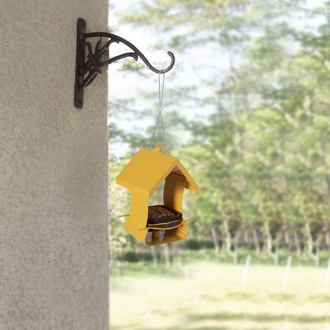 Outdoor Metal Hanging Bird Feeder for Garden