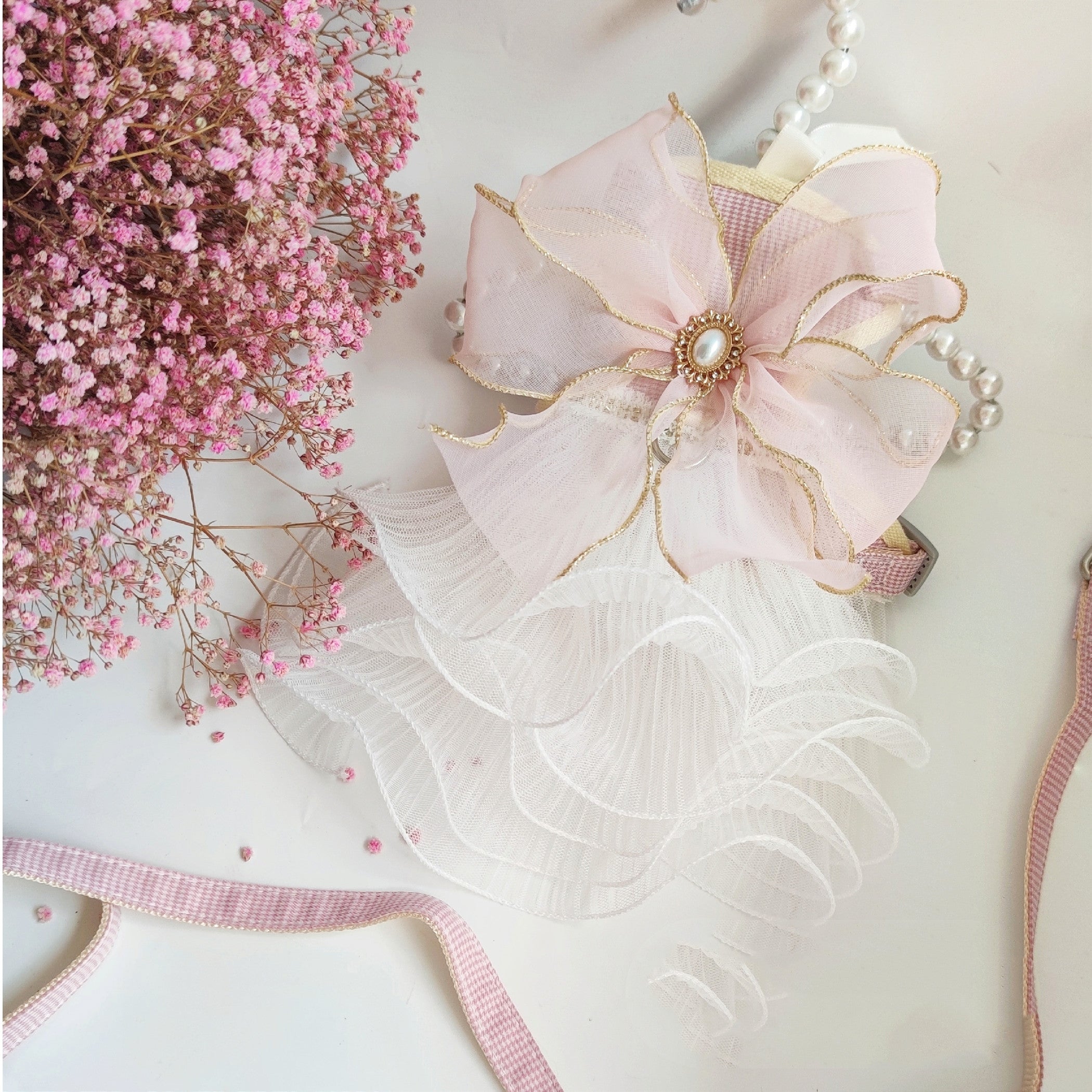 Layers Of Yarn Pet Leash