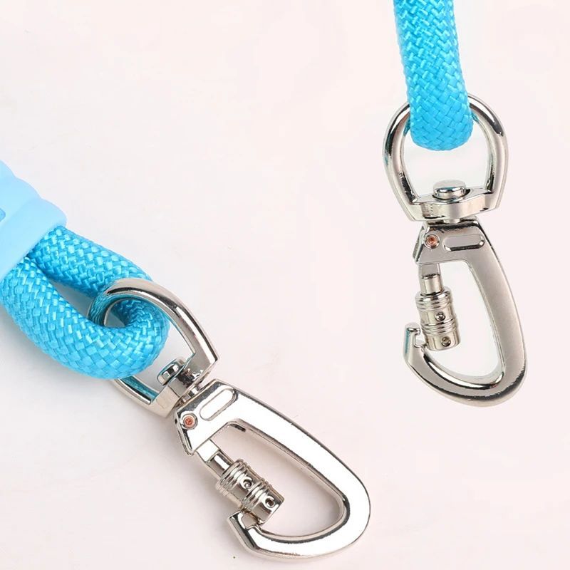 Pet Traction Leashes With A Comfortable Foam Handle